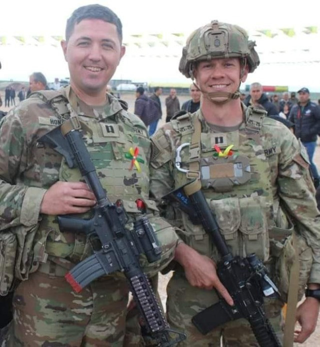 ABD askerleri ile terör örgütü PKK paçavraları aynı karede! Kutlamalara onlar da katıldı - Resim : 1