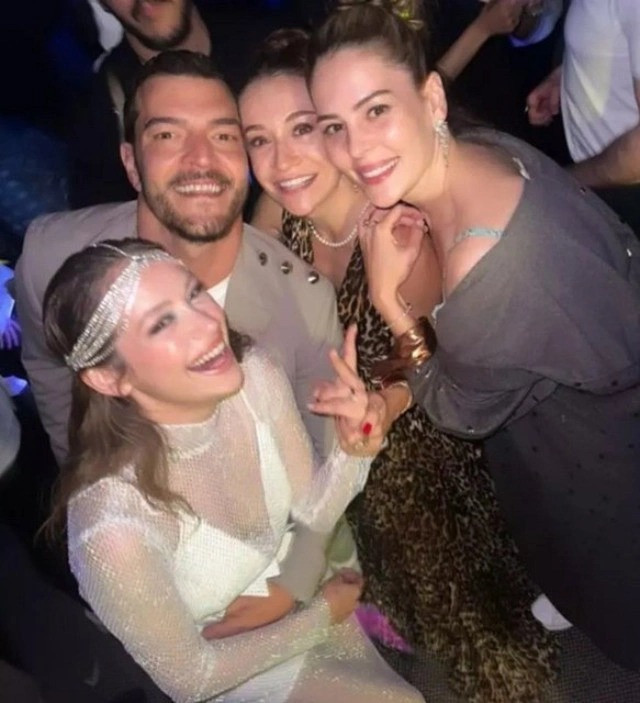 Kuruluş Osman dizisinin yıldızları nikâh masasına oturdu - Resim : 2