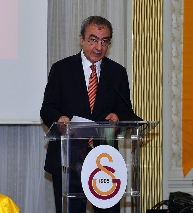 Galatasaray'da 11 saat süren ibra toplantısı sona erdi! Dursun Özbek için karar verildi - Resim : 4