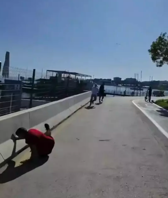 Kadıköy'de Galatasaray taraftarına silahlı saldırı! Kulüpten açıklama geldi - Resim : 1