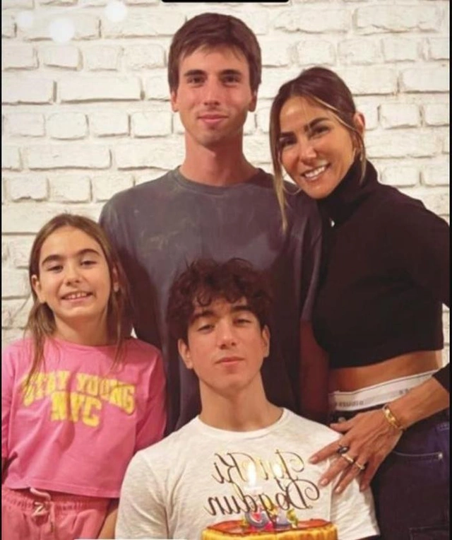 Zeynep Tokuş'un çocukları ile paylaşımı olay oldu - Resim : 1