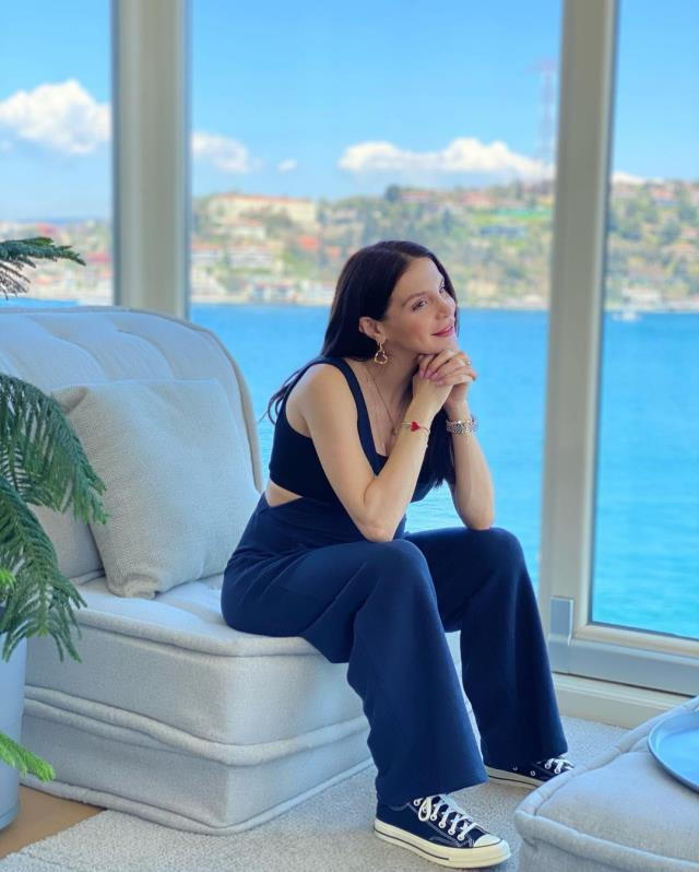 Hepsi Grubu'nun Cemre'si anne oldu! Kızına verdiği isim dikkat çekti - Resim : 2