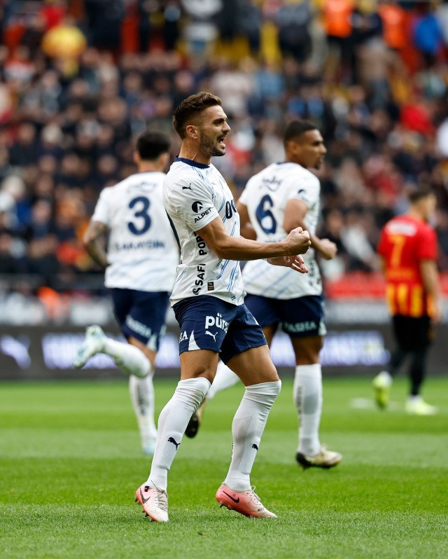 Fenerbahçe, Kayserispor'a gol oldu yağdı - Resim : 1