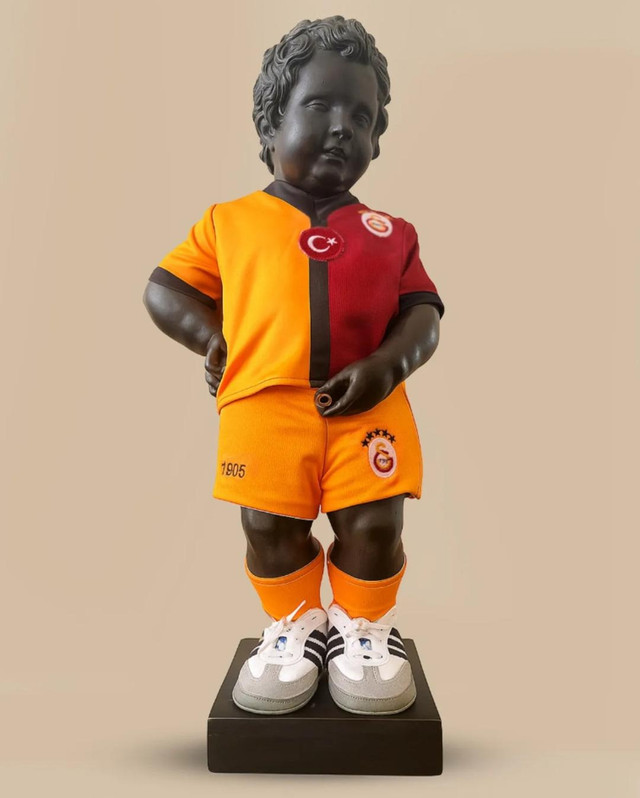 Galatasaray'ın 5 yıldızlı forması görücüye çıktı! Avrupa’nın kalbinde Cimbom sürprizi - Resim : 1