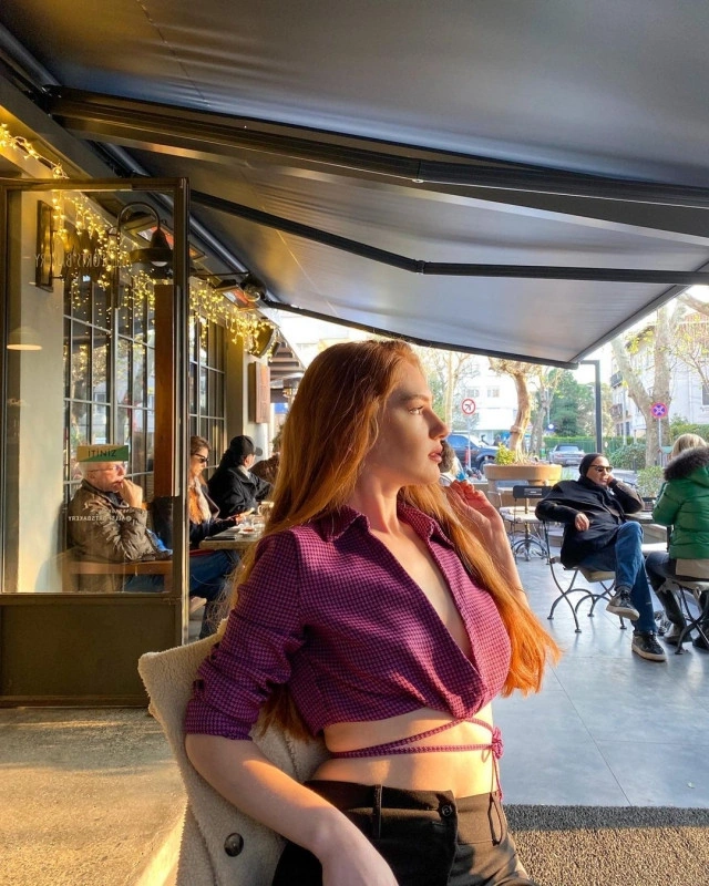 Gönül Dağı dizisinin Meryem'i Sevilay Gültekin'den derin dekolteli pozlar - Resim : 3