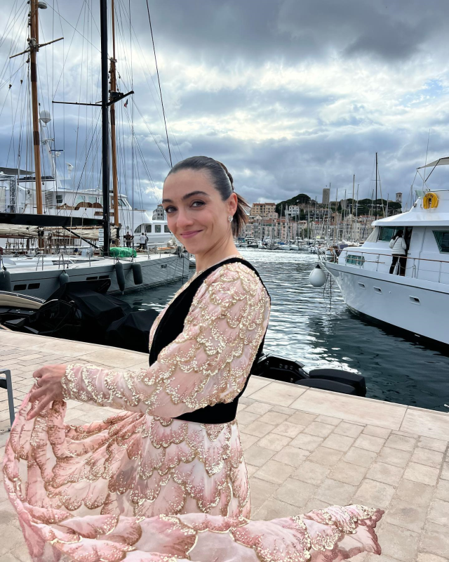 Merve Dizdar Cannes dönüşü uçağa alınmadı - Resim : 2
