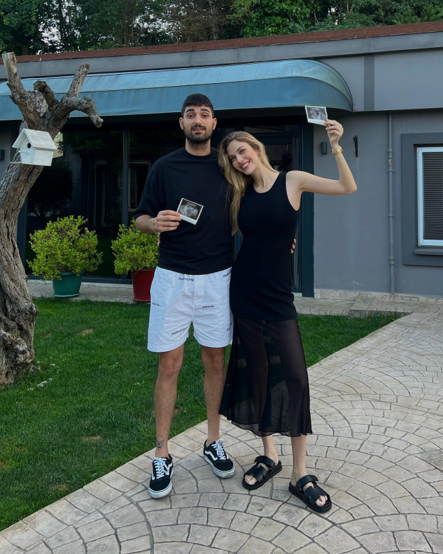 İkiz bebek bekleyen Yasemin Şefkatli 3 ay boyunca serumlarla beslenmiş - Resim : 1