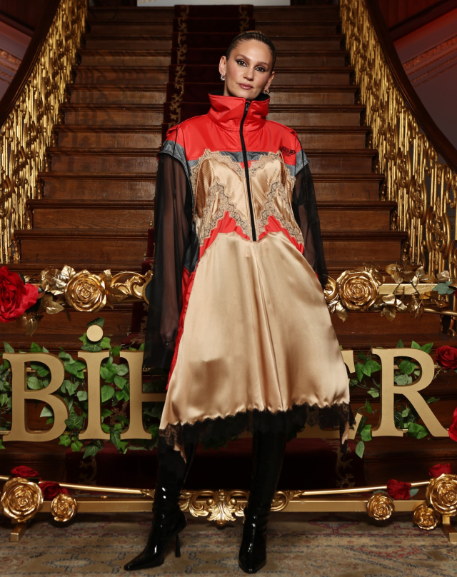 Yeni Bihter'in gala tarzı gözleri kanattı! - Resim : 3