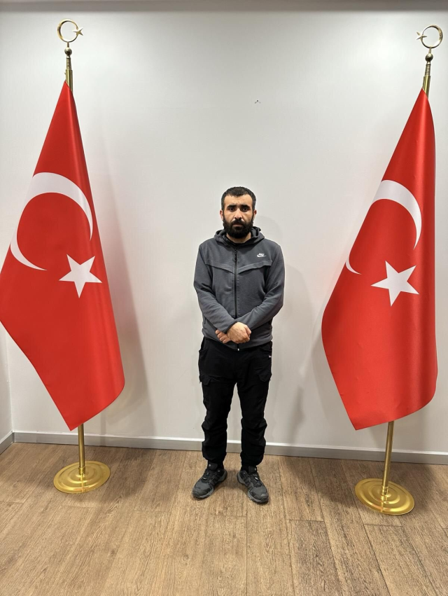 MİT ve Emniyet'ten sınır ötesi operasyon! Terörist Murat Kızıl yakalandı - Resim : 1