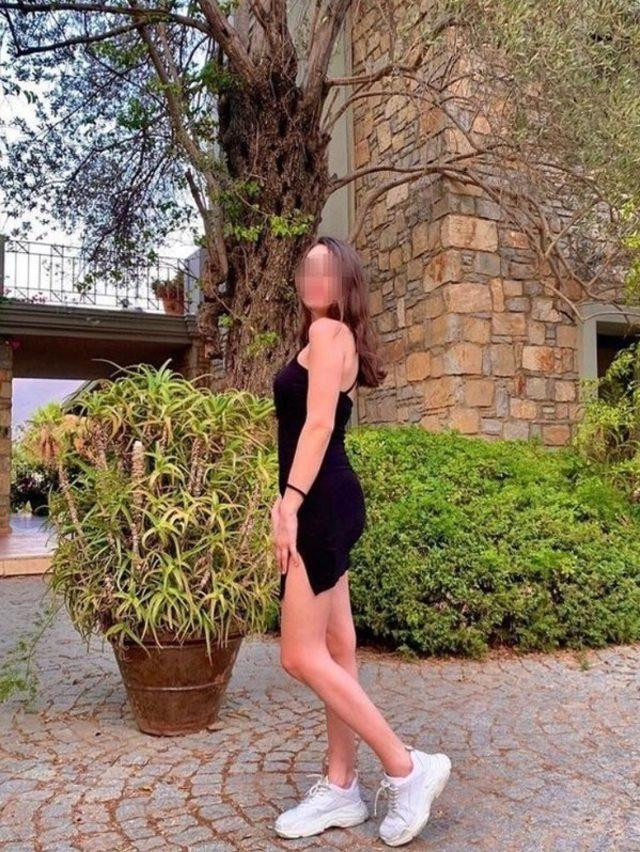 Uçakta iğrenç olay! Hostesin etek altı fotoğrafını çekmeye çalışırken yakalandı! - Resim : 2