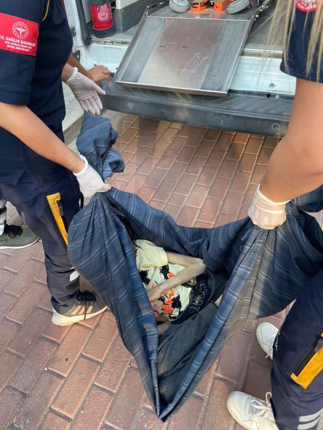 Türkiye bu olayı konuşuyor! 1 yıldır çöp evde esir tutulan çocuğun ilk sözleri - Resim : 2