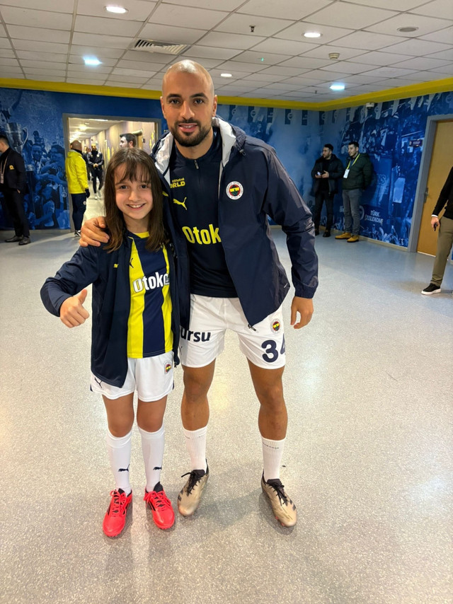 Fenerbahçe'ye sürpriz misafir... Onu tanıdınız mı? - Resim : 2