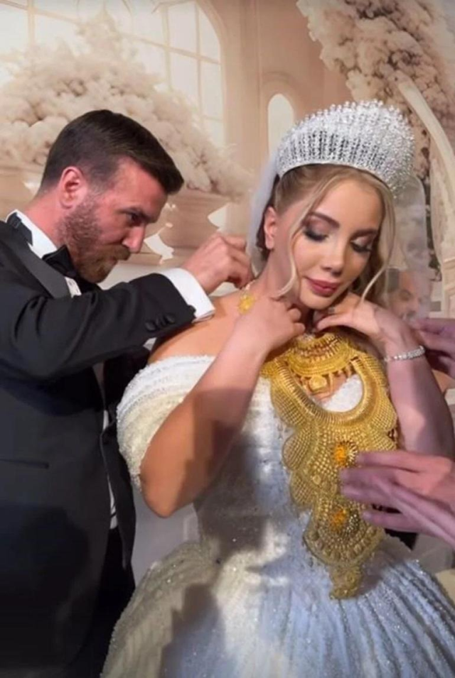 Aleyna Dalveren 4 aylık evliliğinde kriz yaşadı, takılarını geri istedi - Resim : 2