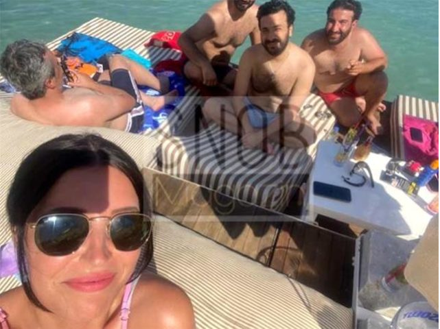 Sosyal medya bu fotoğrafı konuşuyor! Hasan Can Kaya, sevgilisi Sultan San'ı aldattı mı? - Resim : 1