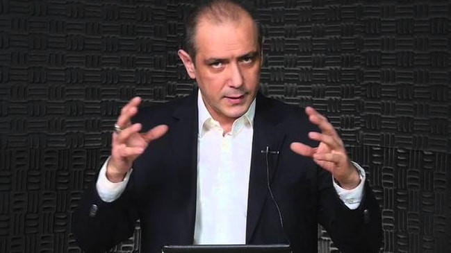 Ekotürk TV'de ayrılık depremi! Hangi ünlü sunucu görevi bıraktı? - Resim : 1