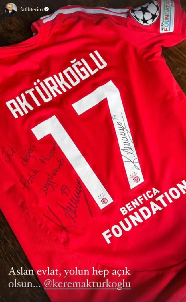 Kerem Aktürkoğlu'ndan Fatih Terim'e anlamlı hediye - Resim : 1