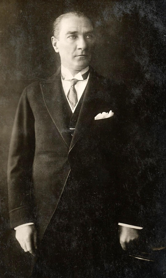 Atatürk'ün stüdyodaki videosu ortaya çıktı! İlk kez göreceksiniz: Bir belgeselde bulundu… - Resim : 8