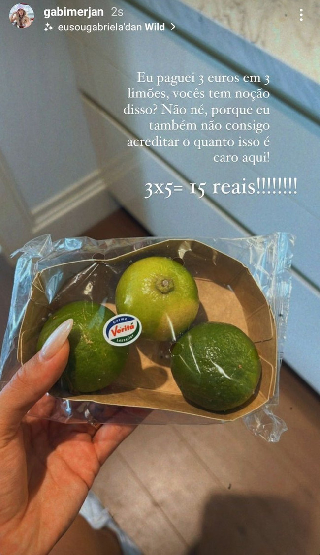 Fenerbahçeli oyuncunun sevgilisinden tepki: 3 limon 3 Euro - Resim : 1