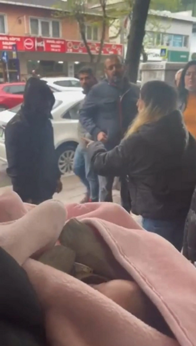 Vicdansız baba, 5 aylık bebeği yere fırlattı! Kafasında yarık oluşan bebek hastaneye kaldırıldı - Resim : 1