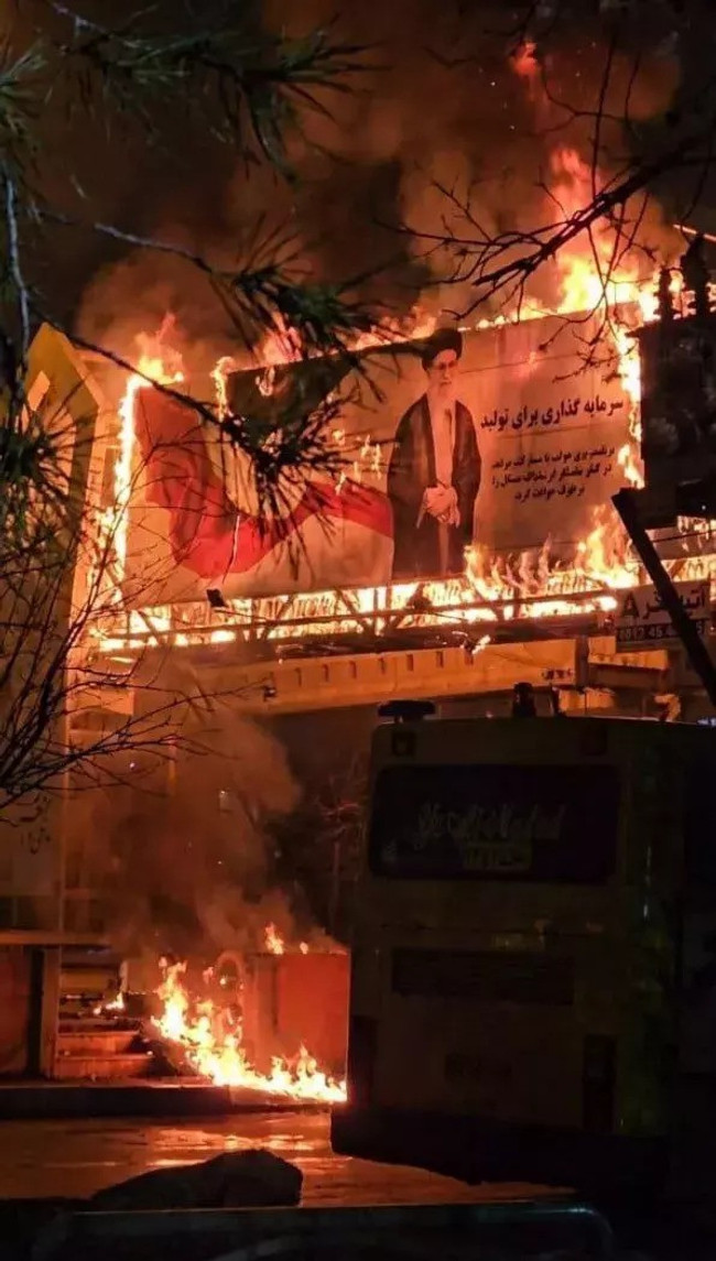 ABD 'müdahale' için pusuda bekliyordu: Komşuda tarihin en kanlı sivil katliamı yaşanıyor! - Resim : 3