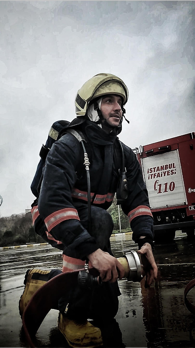 Show TV'den Kırmızı Kamyon dizisiyle ilk! - Resim : 1