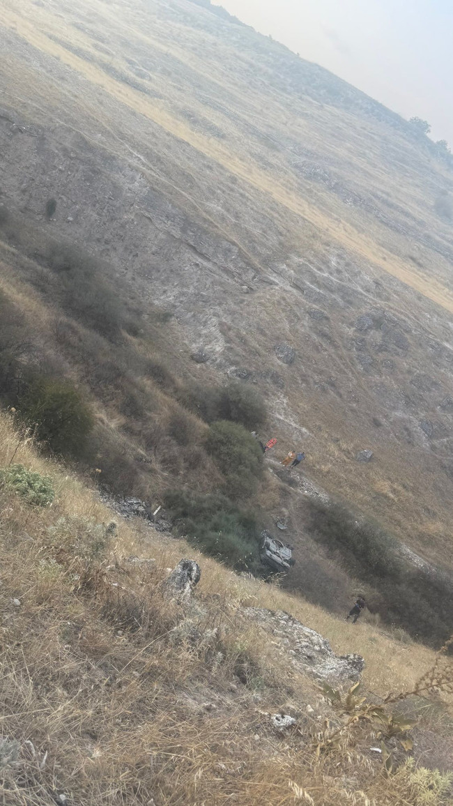 Survivor Almeda Baylan’ın aracı takla attı! - Resim : 3