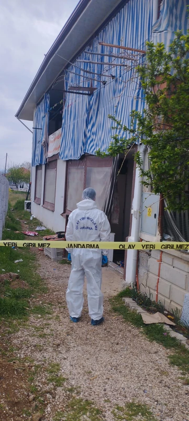 Kına eğlencesinden sonra evlerine dönmüşler: Genç çift düğün sabahı ölü bulundu! - Resim : 2