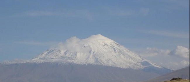 Sonbaharın gelmesiyle kar yağışları başladı! Ağrı Dağı’nda kar ve tipi etkili oldu - Resim : 1