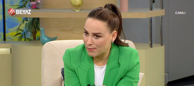 Stüdyoda 'çıplaklık' tartışmasında ortam gerildi! Sunucunun gözleri doldu... - Resim : 2