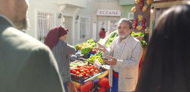 Sosyal medyaya damga vuran reklamı paylaştılar! "Yine AK Parti mi be abi?" - Resim : 2