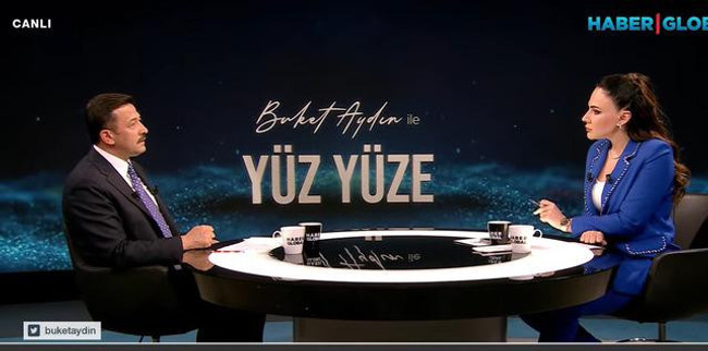 Canlı yayında ünlü isimlere tepki gösterdi: "Sanatçıların seçimlere müdahalesi..." - Resim : 1