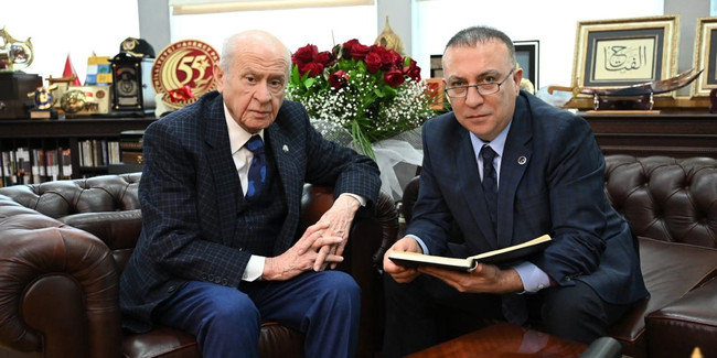 İstifa sonrası Yönter'den 'Bahçeli' paylaşımı! "Kara kaplı defter" dikkat çekti - Resim : 1