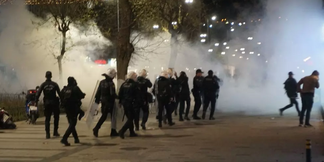 Van'da seçim gerginliği devam ediyor! Olaylar diğer illere de sıçradı - Resim : 1