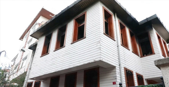 Kuran kursunda yangın çıktı! Dumandan etkilenen çocuklar hastaneye kaldırıldı - Resim : 1