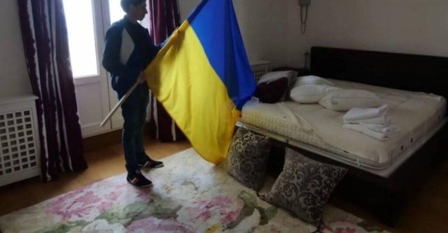 Fransa’da Ukrayna yanlıları, Putin’in eski damadının malikanesini bastı - Resim : 3