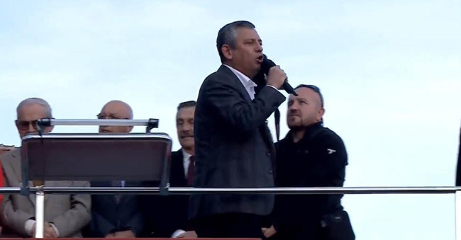 Özgür Özel’den yankı uyandıran nadir element çıkışı! "Altın yumurtlayan tavuğu vermeyin!” - Resim : 1