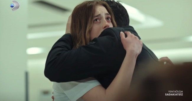 Sadakatsiz'de Burak Sergen'e selam çaktılar! Ünlü oyuncuya geçmiş olsun mesajı - Resim : 1