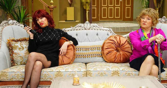 Gülse Birsel: Evde kutudan helva çatallayarak dizi yazıyorum - Resim : 1