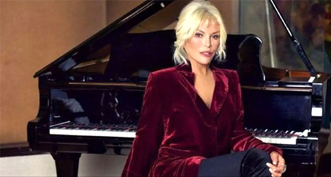 Çikolata reklamı için alacağı ücret kıskandırdı! Ajda Pekkan’dan büyük imza - Resim : 1