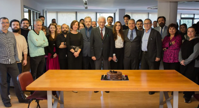 Cumhuriyet Gazetesi’nde devir teslim töreni! Genel Yayın Yönetmeni değişti! - Resim : 2