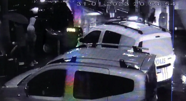 Ofiste genç kıza cinsel saldırı! 'İç çamaşırımı dizime kadar indirdi ve ilişkiye girmeye çalıştı" - Resim : 2