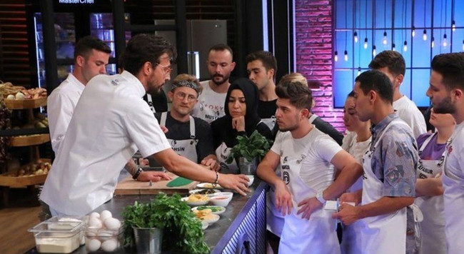 MasterChef’te 'her şey kurgu mu?' dedirten görüntüler ortaya çıktı! - Resim : 1
