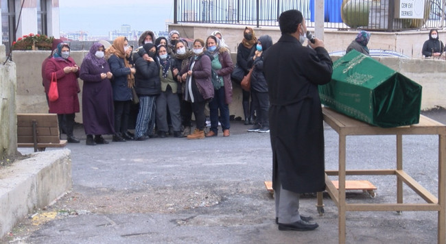 Büyükçekmece'de cesedi bulunan Murat Kartal son yolculuğuna uğurlandı - Resim : 1