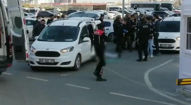 İstanbul'da adliye önünde silahlı çatışma! Ölü ve yaralılar var... - Resim : 2