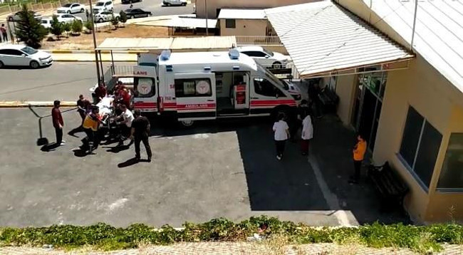 Şanlıurfa'da PKK tarafından düzenlenen saldırıda 1 asker şehit oldu, 4 asker yaralandı - Resim : 2