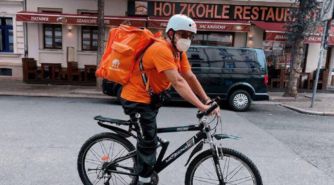 Afganistan'ın eski İletişim Bakanı, Almanya'da kurye oldu - Resim : 1