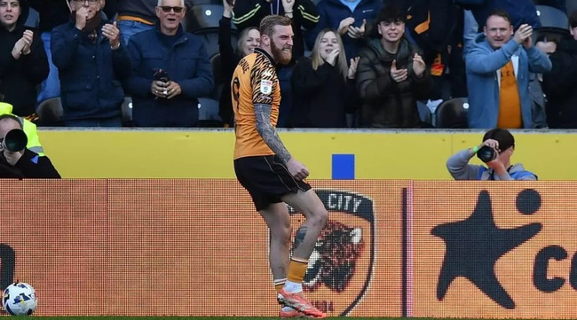 Bir engeli daha aştılar! Hull City adım adım Premier Lig'e - Resim : 3