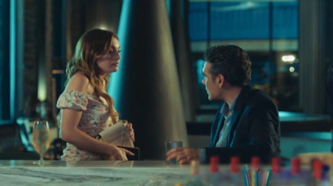 Sadakatsiz ekranlara böyle veda etti! Asya ve Derin'in hazin sonu! - Resim : 1