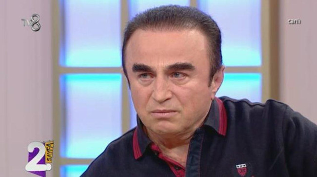 Çocuklar Duymasın'ın Fıs Fıs İsmail'i Süleyman Yağcı canlı yayında ağlayarak anlattı - Resim : 1