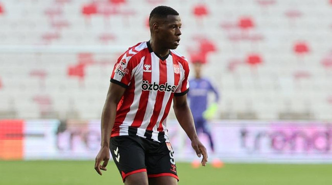 Sivasspor'un golcüsü Luan Campos şehri terk etti! Sırra kadem bastı... - Resim : 2